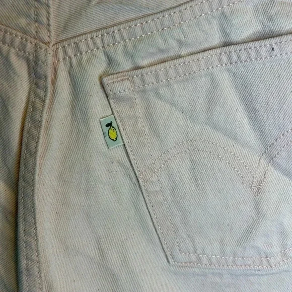 💖”Levi’s 501” Baby Pink Distressed Cut Off Short w/ Fringe Size 27💗 - Picture 4 of 14